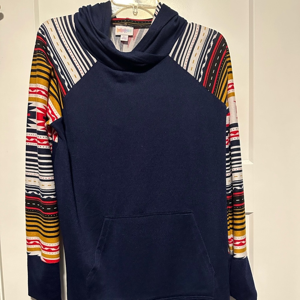 Large navy with patterned sleeve Lularoe Amber hoodie
